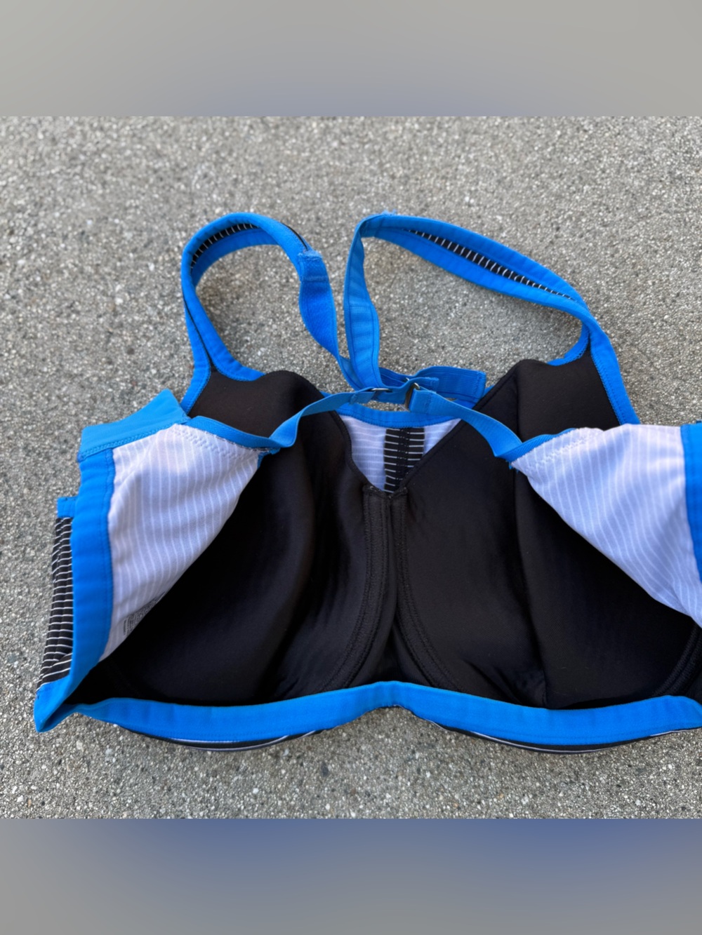 Natori Yogi Contour Convertible Sports Bra size 38D preloved striped - Picture 3 of 8